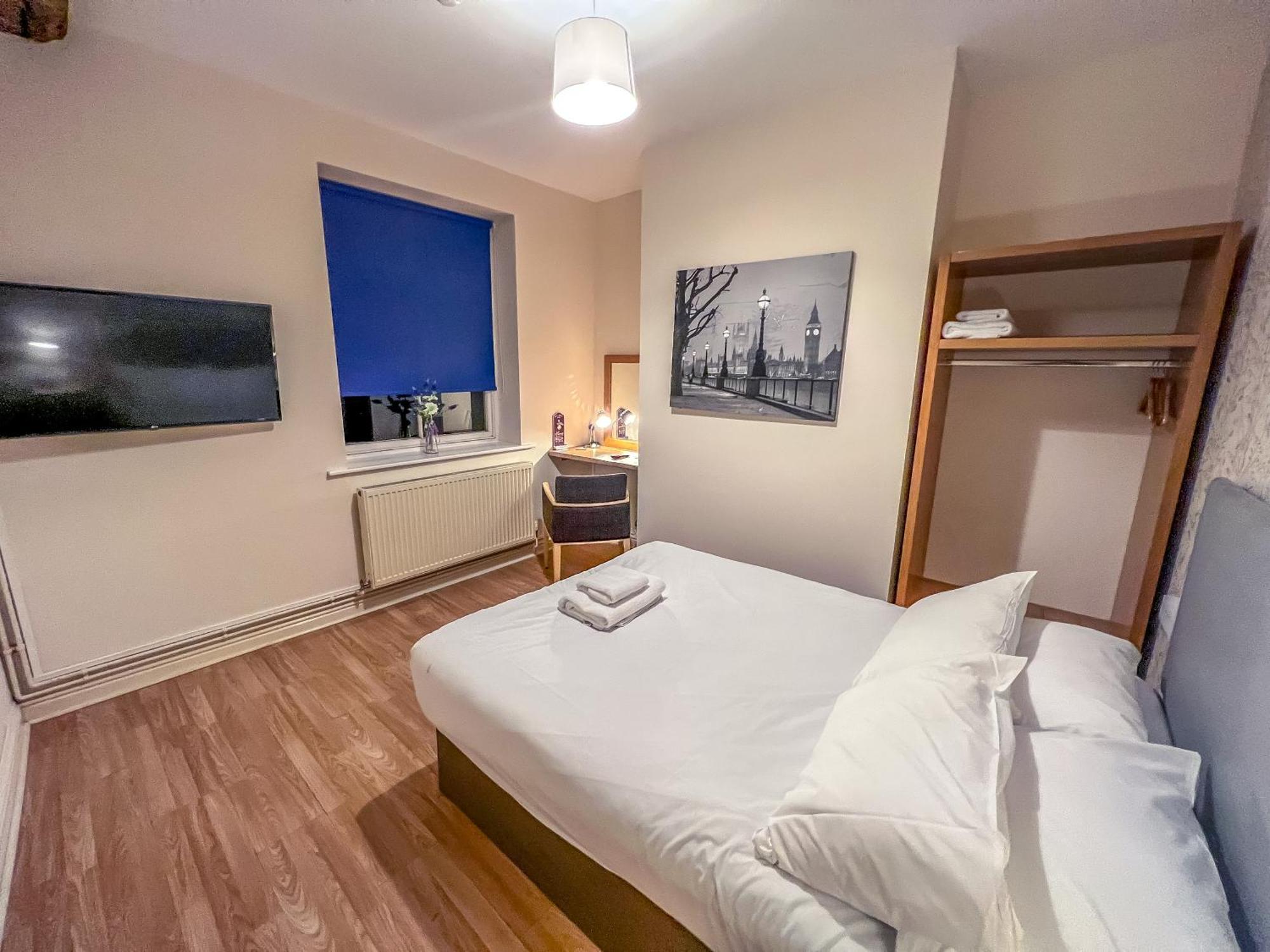 Twenty And Bar Hotel 3*